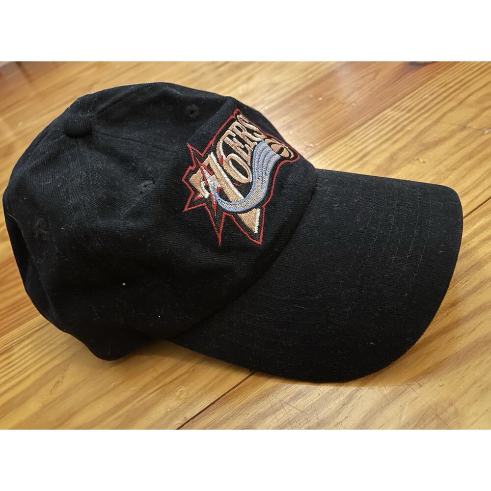 VTG 90s Sports Philadelphia 76ers Sixers Script Adjustable Strapback Hat Youngan